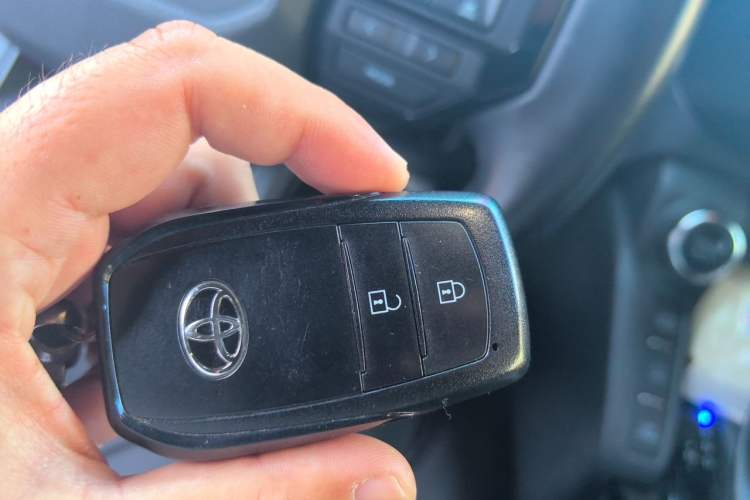 Used Toyota Prado 2024 2.4T Cross-Border BX Edition 5 Seats Vehicle Key