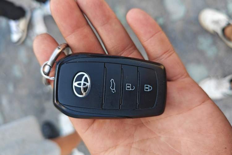 Used Toyota Prado 2024 2.4T All-Terrain TX Version 5 Seats Vehicle Key