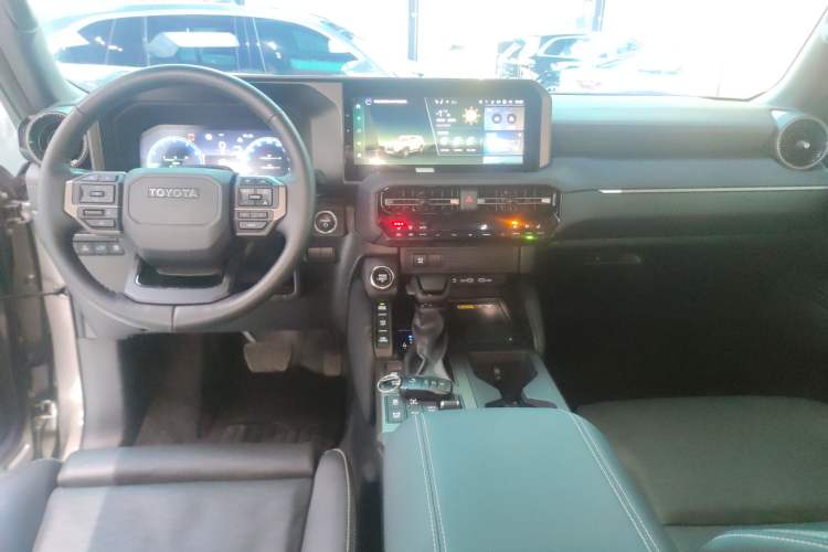 Used Toyota Prado 2024 2.4T Wilderness WX Edition 6 Seats Center Console