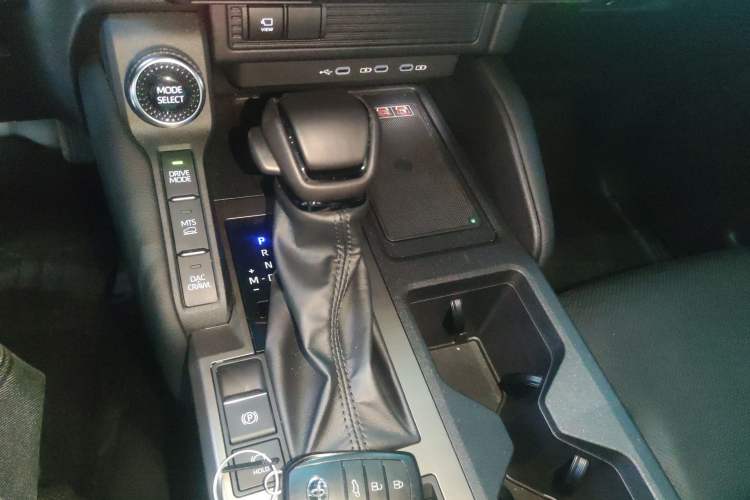 Used Toyota Prado 2024 2.4T Wilderness WX Edition 6 Seats Gear Lever