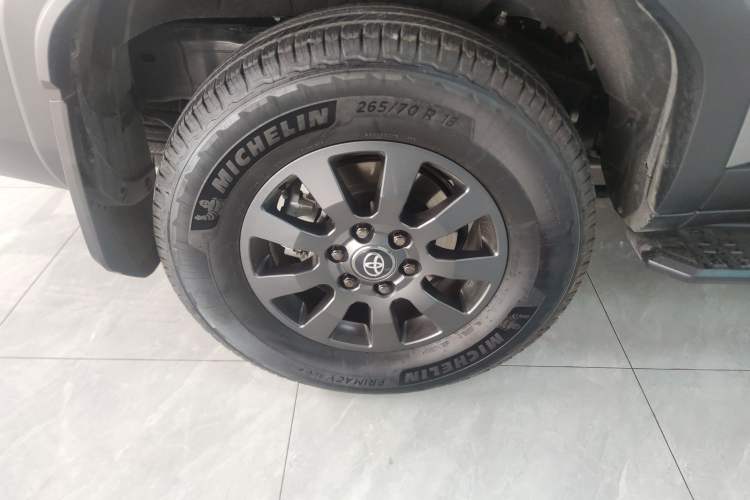 Used Toyota Prado 2024 2.4T Wilderness WX Edition 6 Seats Right Rear Wheel Hub