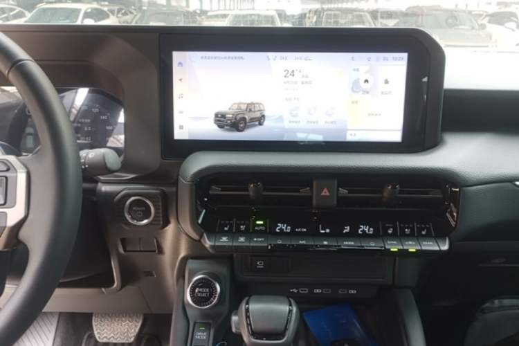 Used Toyota Prado 2025 2.4T Wilderness WX Edition 5 Seats Audio And AC Panel