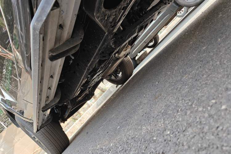 Used Toyota Prado 2025 2.4T Flagship VX Version 5 Seats Chassis Front Right