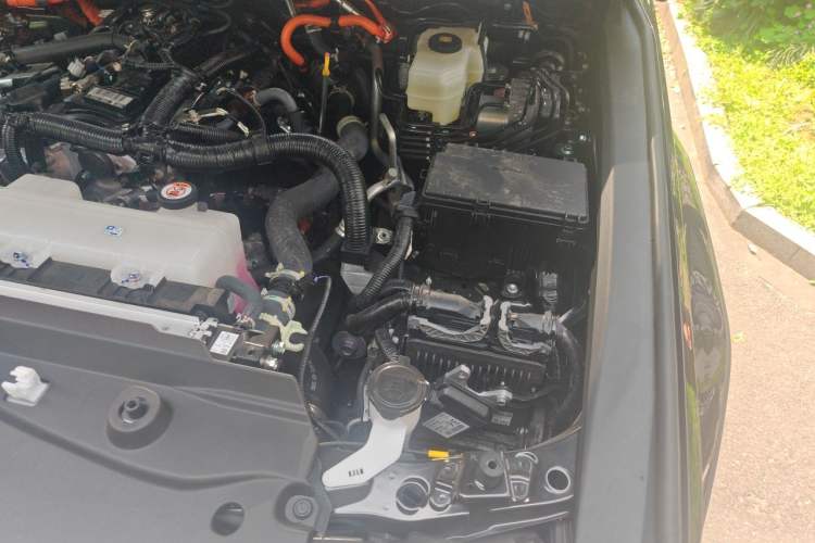 Used Toyota Prado 2025 2.4T All-Weather TX Version 5 Seats Engine Bay Left