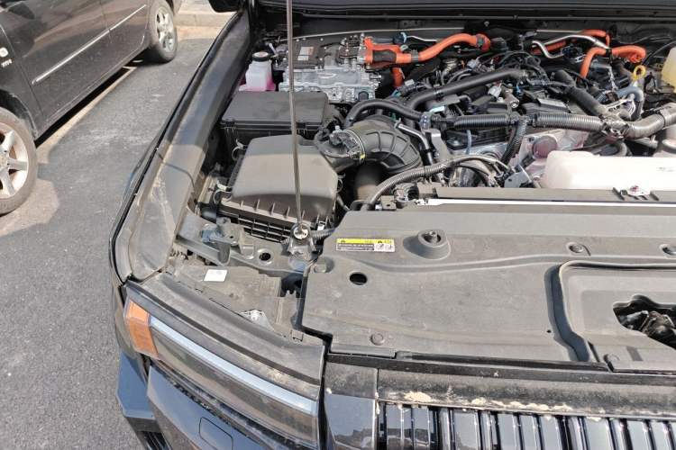 Used Toyota Prado 2025 2.4T Flagship VX Version 5 Seats Engine Bay Right