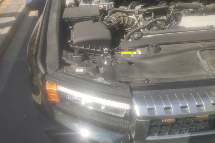 Used Toyota Prado 2025 2.4T All-Weather TX Version 5 Seats Engine Bay Right
