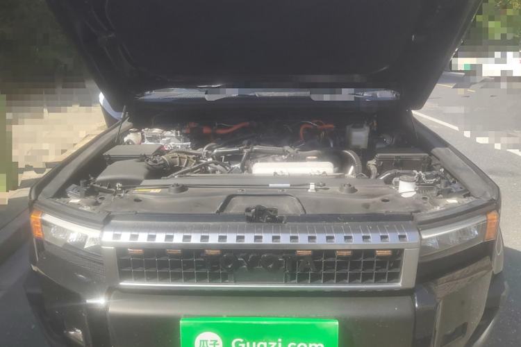 Used Toyota Prado 2025 2.4T All-Weather TX Version 5 Seats Engine Bay