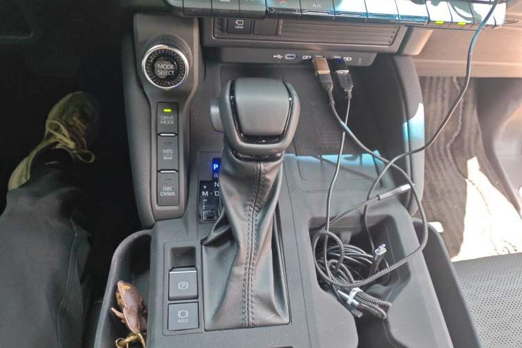Used Toyota Prado 2025 2.4T Wilderness WX Edition 6 Seats Gear Lever
