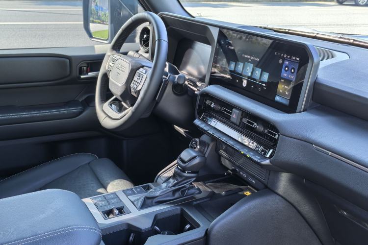 Used Toyota Prado 2025 2.4T Wilderness WX Edition 5 Seats Interior 2