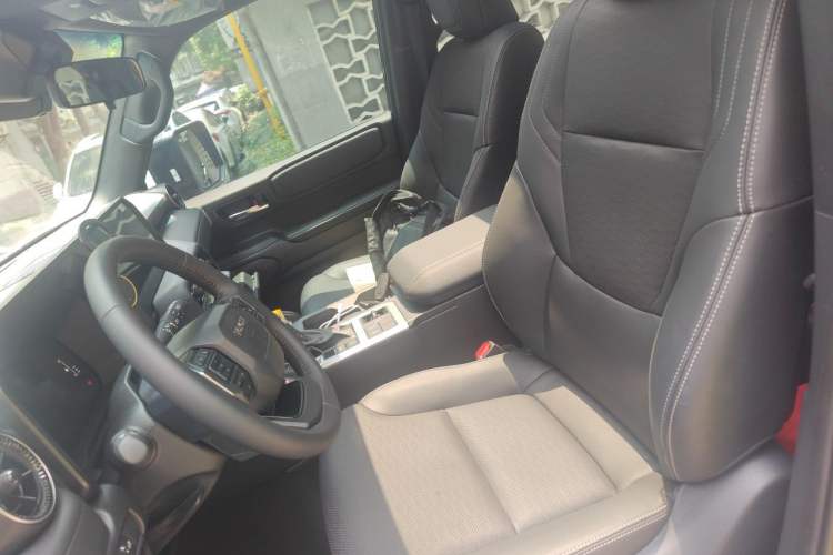Used Toyota Prado 2025 2.4T All-Weather TX Version 5 Seats Left Front Seat