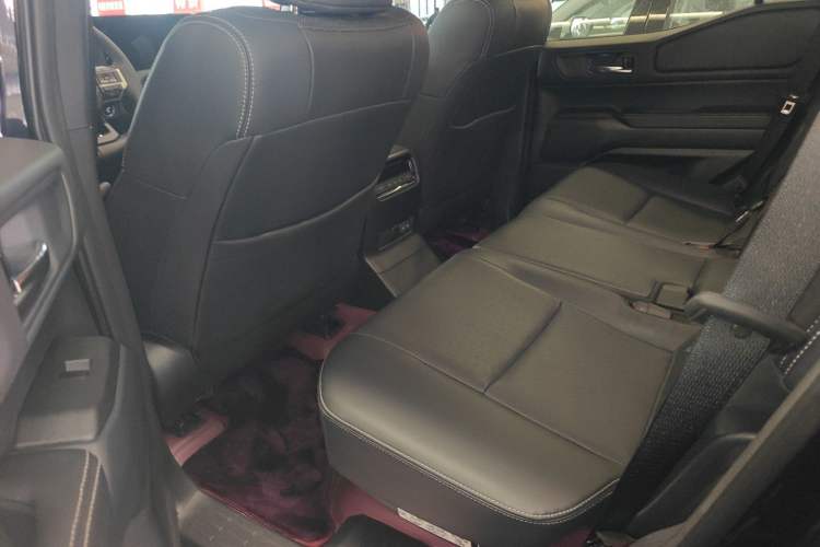 Used Toyota Prado 2025 2.4T All-Weather TX Version 5 Seats Left Rear Seat