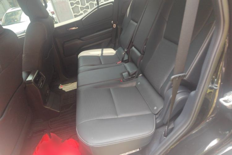 Used Toyota Prado 2025 2.4T All-Weather TX Version 5 Seats Left Rear Seat