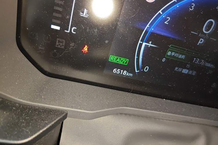 Used Toyota Prado 2025 2.4T All-Weather TX Version 5 Seats Odometer Close Up
