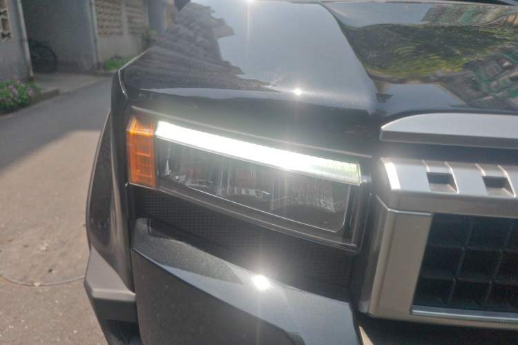 Used Toyota Prado 2025 2.4T All-Weather TX Version 5 Seats Right Front Headlight