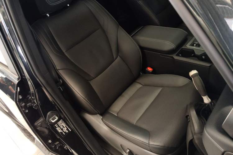 Used Toyota Prado 2025 2.4T All-Weather TX Version 5 Seats Right Front Seat