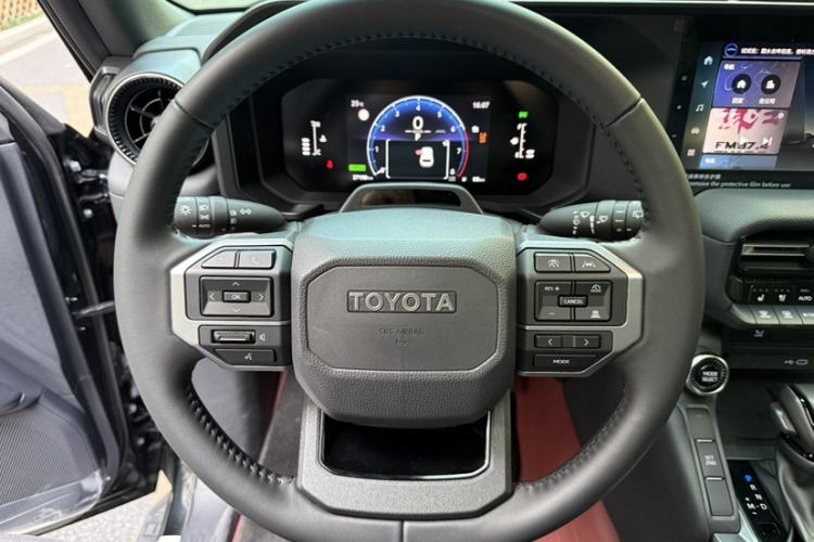 Used Toyota Prado 2025 2.4T All-Weather TX Version 5 Seats Steering Wheel
