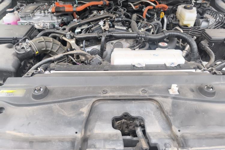 Used Toyota Prado 2025 2.4T Flagship VX Version 5 Seats Engine Bay