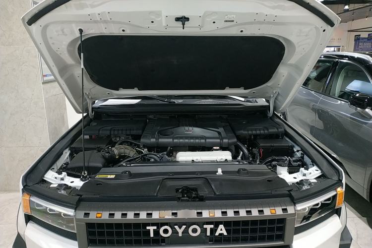 Used Toyota Prado 2025 2.4T Wilderness WX Edition 6 Seats Engine Bay