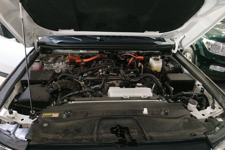 Used Toyota Prado 2025 2.4T Cross-Border BX Edition 5 Seats Engine Bay