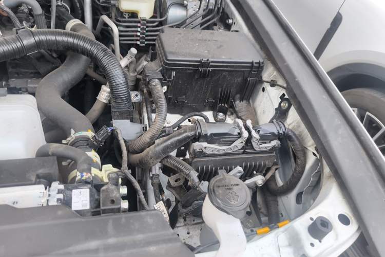 Used Toyota Prado 2025 2.4T Flagship VX Version 5 Seats Engine Bay Left