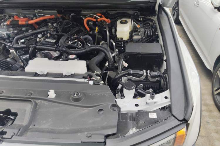 Used Toyota Prado 2025 2.4T All-Weather TX Version 5 Seats Engine Bay Left