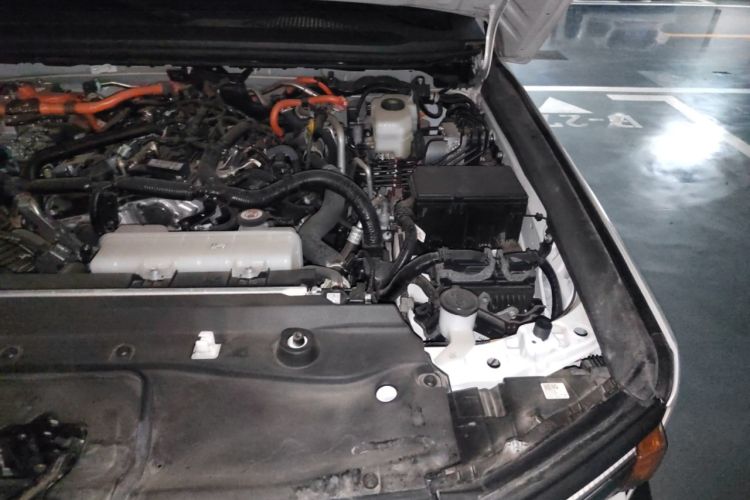 Used Toyota Prado 2025 2.4T All-Weather TX Version 5 Seats Engine Bay Left