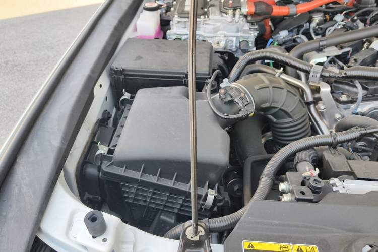 Used Toyota Prado 2025 2.4T All-Weather TX Version 5 Seats Engine Bay Right