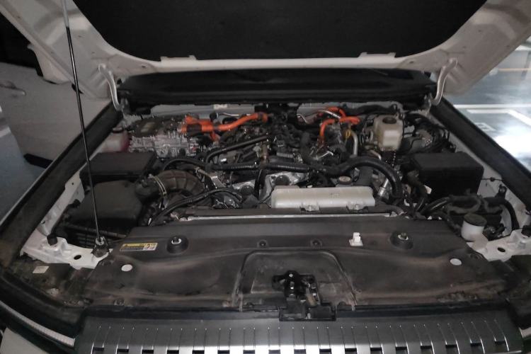 Used Toyota Prado 2025 2.4T All-Weather TX Version 5 Seats Engine Bay