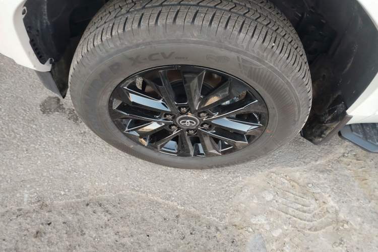 Used Toyota Prado 2025 2.4T Flagship VX Version 5 Seats Exterior 1