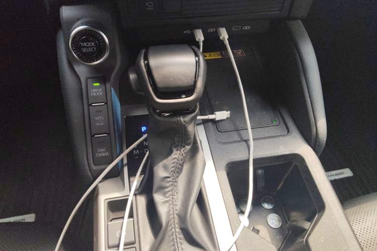 Used Toyota Prado 2025 2.4T All-Weather TX Version 5 Seats Gear Lever