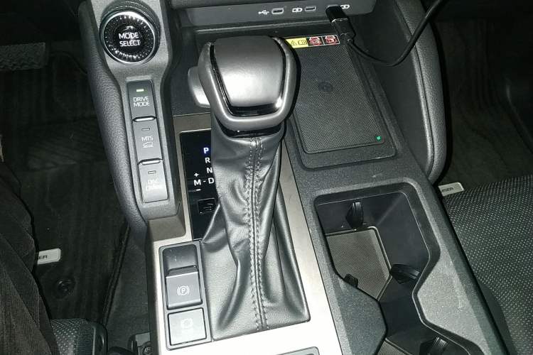 Used Toyota Prado 2025 2.4T Wilderness WX Edition 6 Seats Gear Lever
