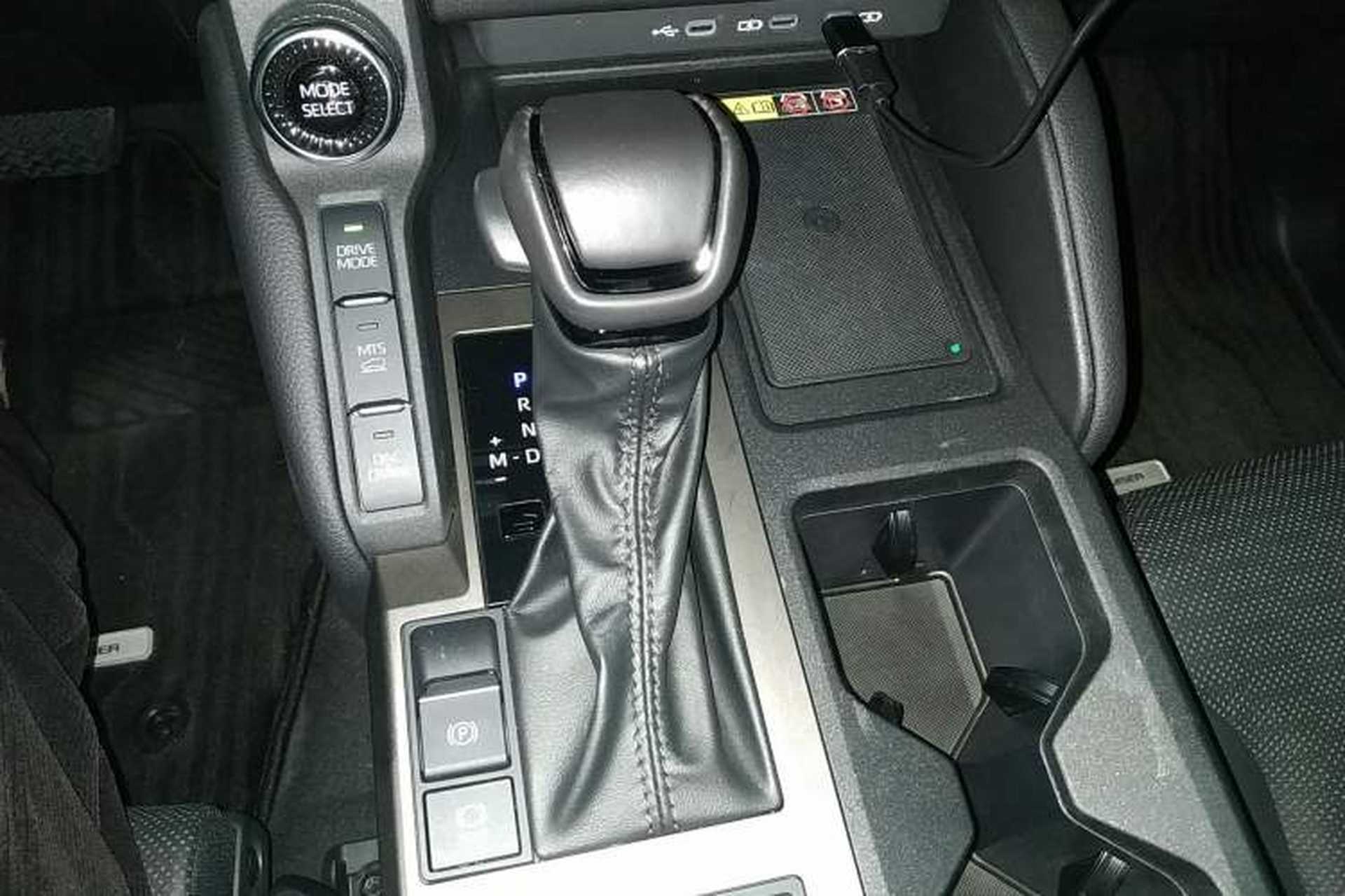Used Toyota Prado 2025 2.4T Wilderness WX Edition 6 Seats Gear Lever