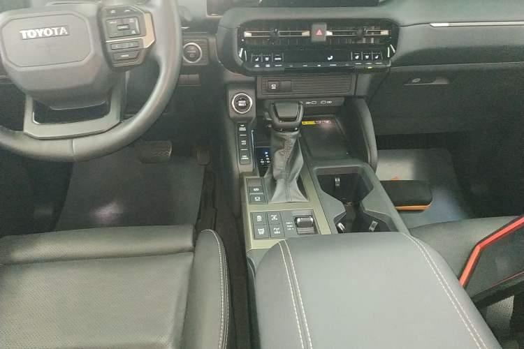 Used Toyota Prado 2025 2.4T Wilderness WX Edition 5 Seats Gear Lever