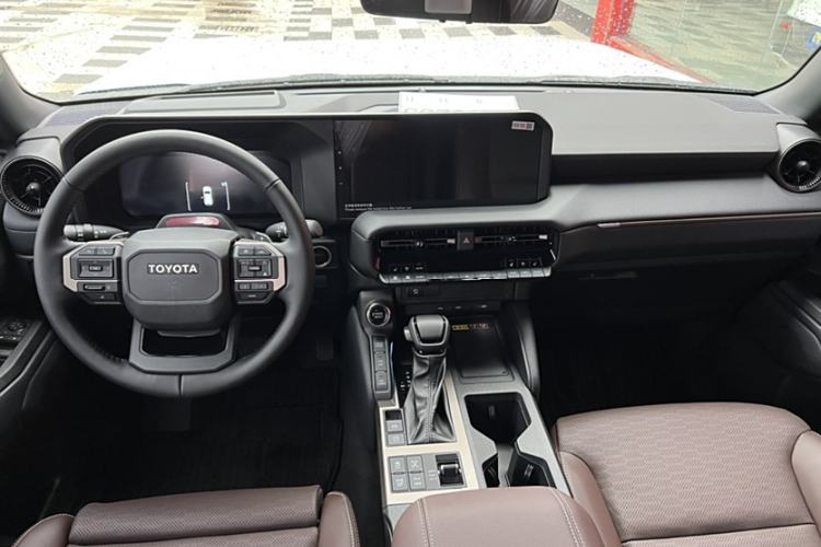 Used Toyota Prado 2025 2.4T Wilderness WX Edition 5 Seats Interior 2