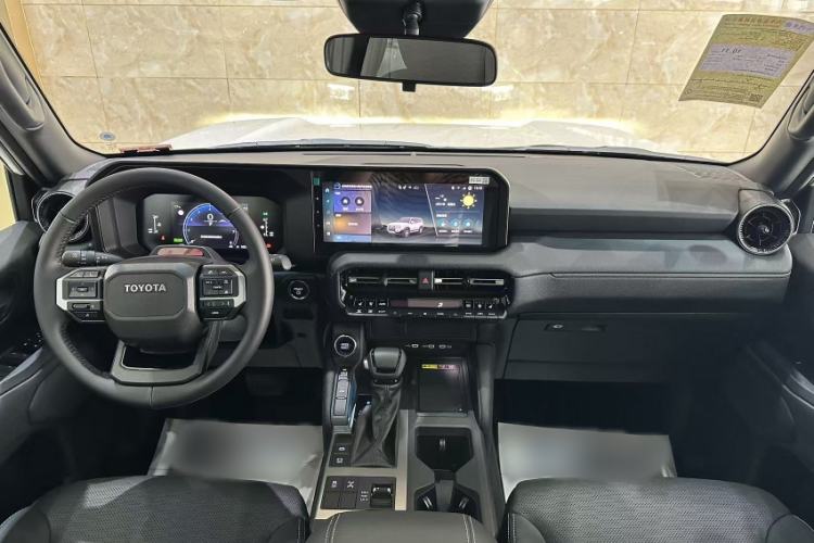 Used Toyota Prado 2025 2.4T All-Weather TX Version 5 Seats Interior 2