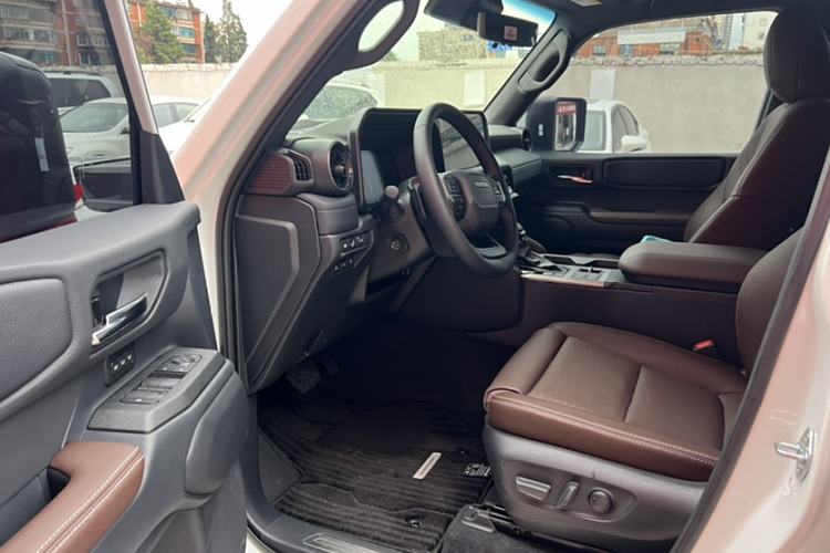 Used Toyota Prado 2025 2.4T Wilderness WX Edition 5 Seats Interior 3