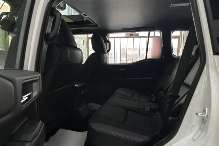 Used Toyota Prado 2025 2.4T All-Weather TX Version 5 Seats Interior 3