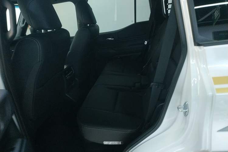 Used Toyota Prado 2025 2.4T Wilderness WX Edition 5 Seats Interior 4