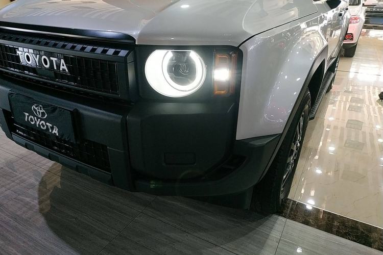 Used Toyota Prado 2025 2.4T Cross-Border BX Edition 5 Seats Left Front Headlight