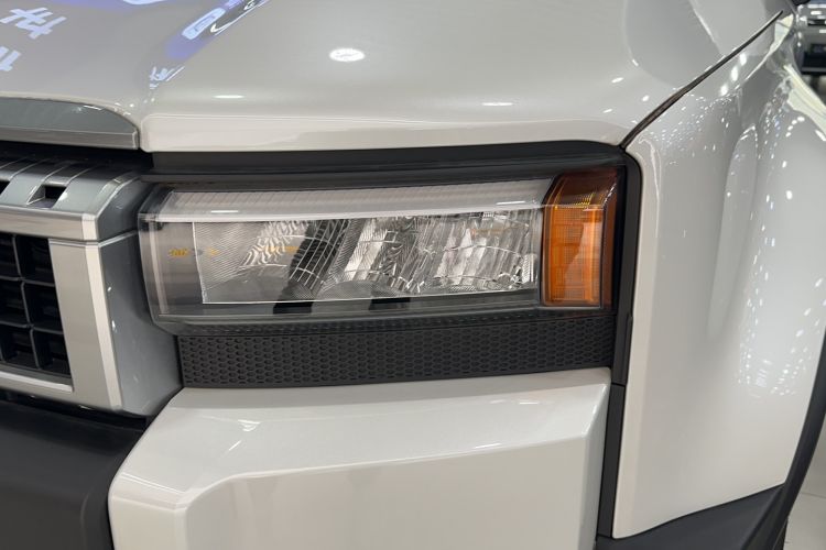 Used Toyota Prado 2025 2.4T All-Weather TX Version 5 Seats Left Front Headlight