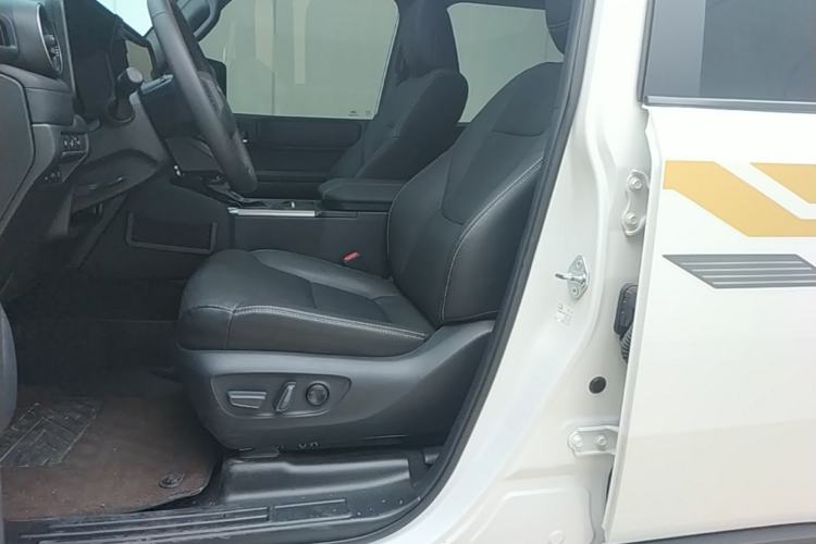 Used Toyota Prado 2025 2.4T All-Weather TX Version 5 Seats Left Front Seat