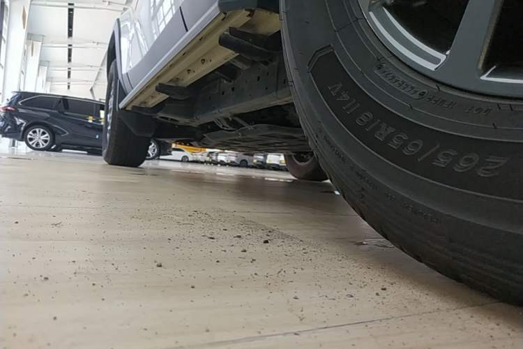 Used Toyota Prado 2025 2.4T All-Weather TX Version 5 Seats Left Side Sill