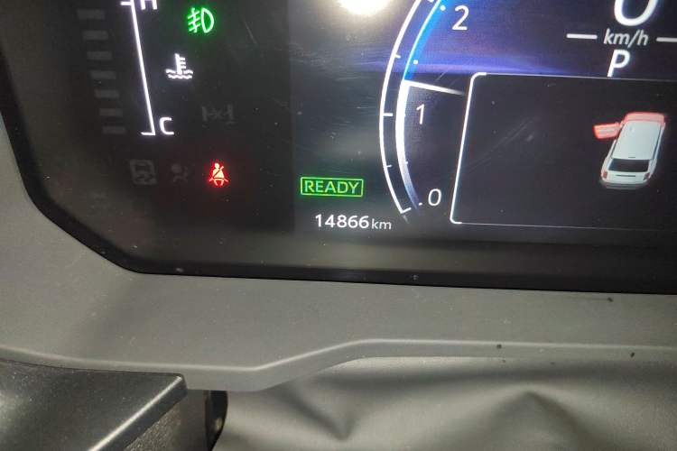 Used Toyota Prado 2025 2.4T All-Weather TX Version 5 Seats Odometer Close Up