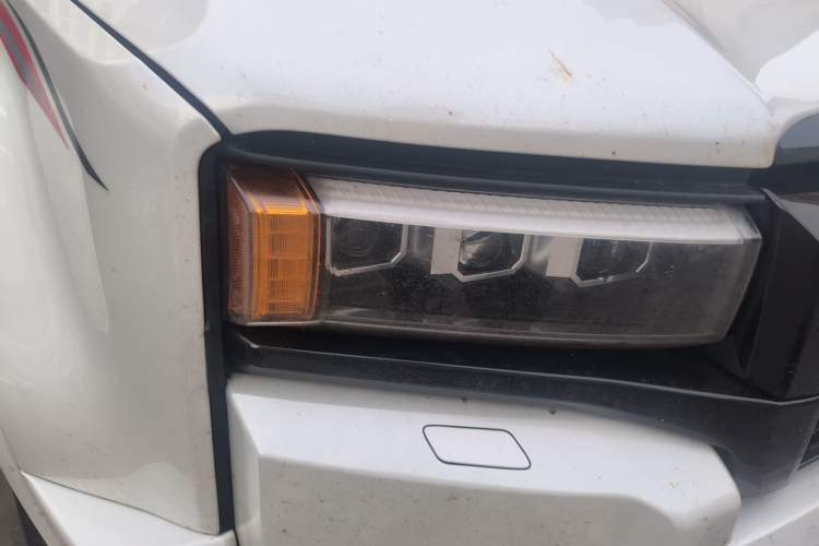 Used Toyota Prado 2025 2.4T Flagship VX Version 5 Seats Right Front Headlight