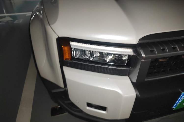 Used Toyota Prado 2025 2.4T All-Weather TX Version 5 Seats Right Front Headlight