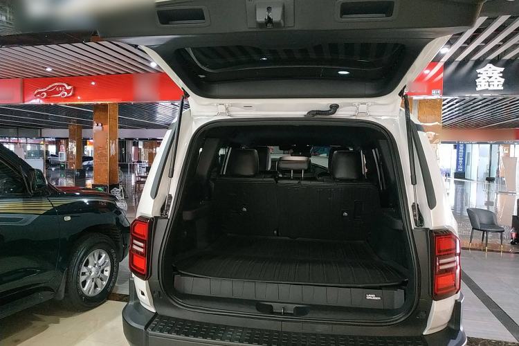 Used Toyota Prado 2025 2.4T Cross-Border BX Edition 5 Seats Trunk