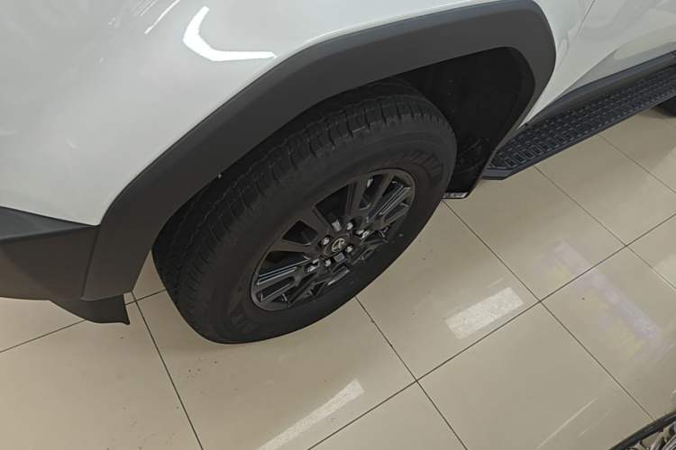 Used Toyota Prado 2026 Model 2.4T All-Round TX Edition 5-seater Left Front Wheel Hub