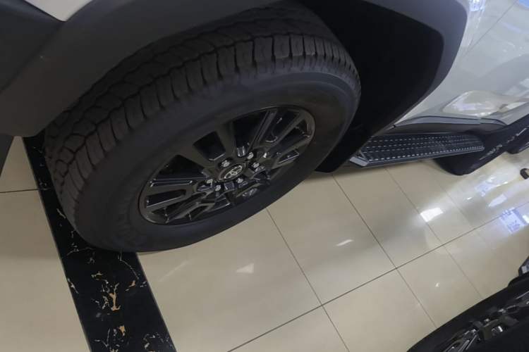 Used Toyota Prado 2026 Model 2.4T All-Round TX Edition 5-seater Left Front Wheel Hub