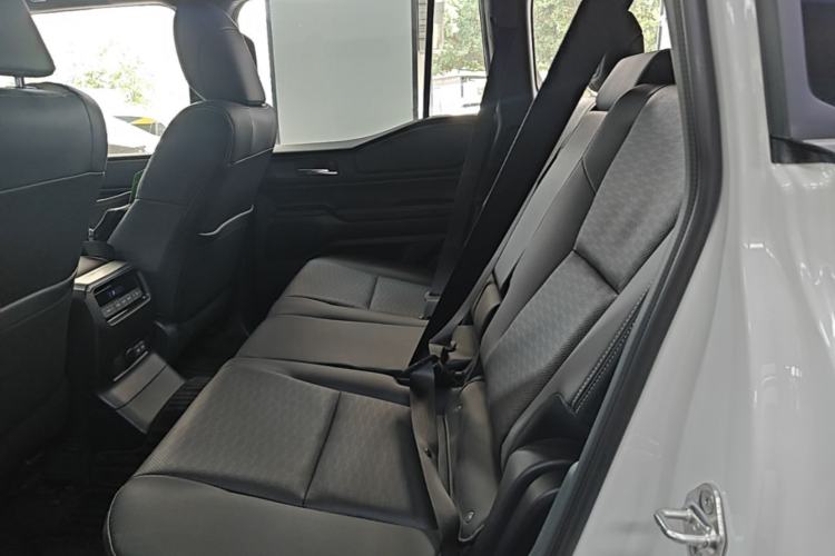 Used Toyota Prado 2026 Model 2.4T All-Round TX Edition 5-seater Left Rear Seat