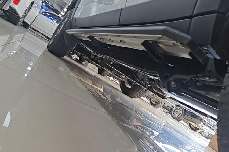Used Toyota Prado 2026 Model 2.4T All-Round TX Edition 5-seater Left Side Sill